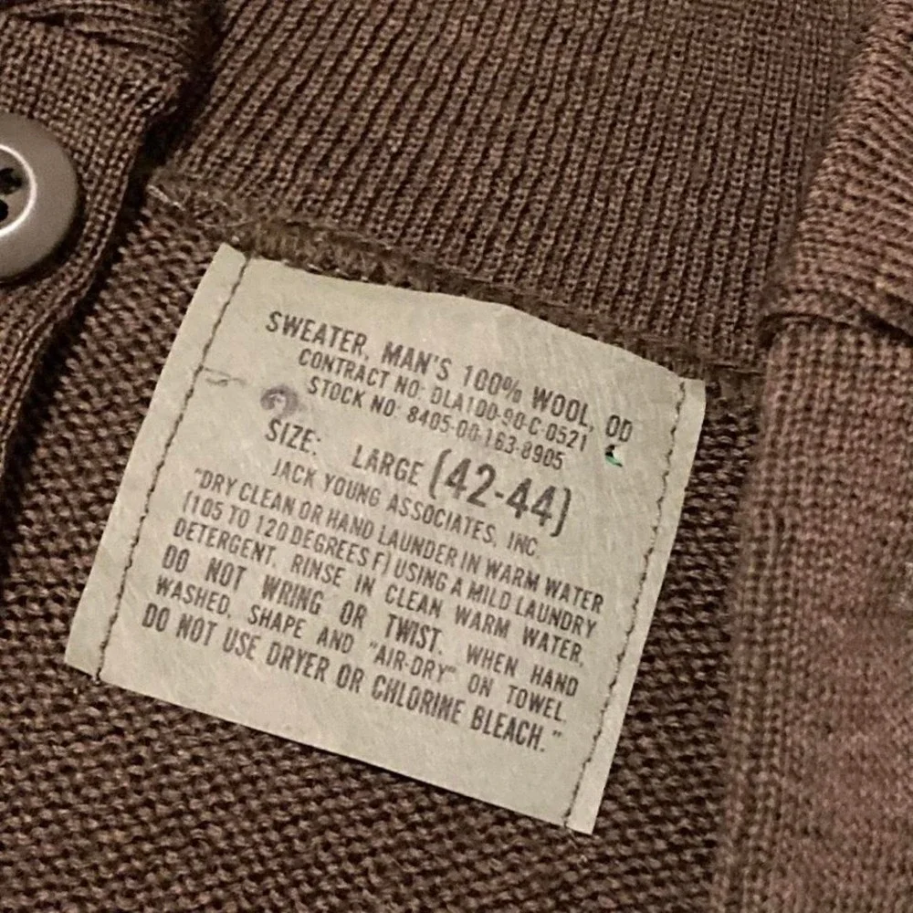 Jack young 5-button‎ wool button sweater brown army vintage 42/44